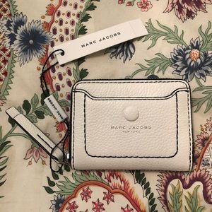 NWT Marc Jacobs Empire City Mini Wallet